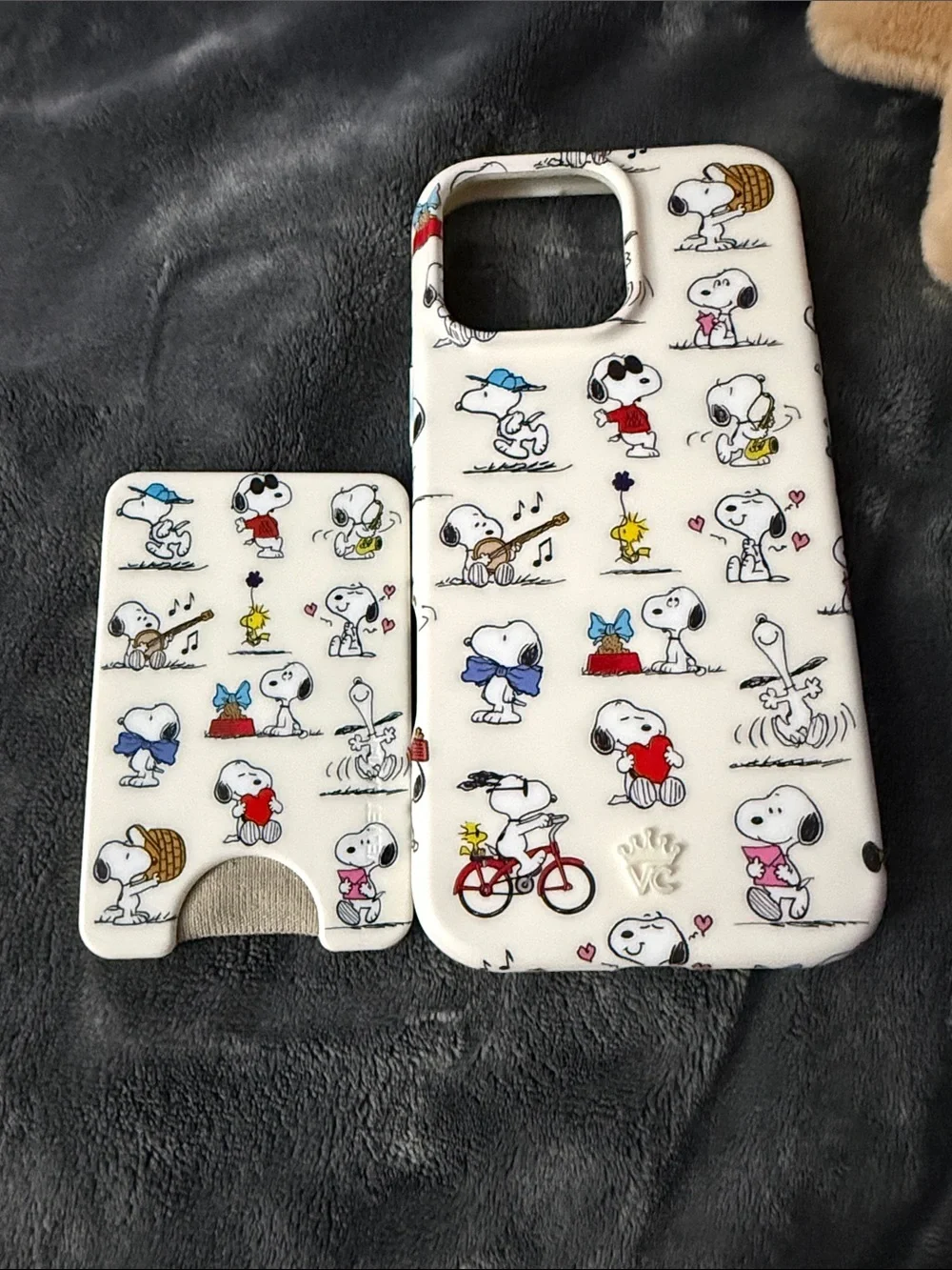 Velvet Caviar White Snoopy Pattern Card Holder Phone Case